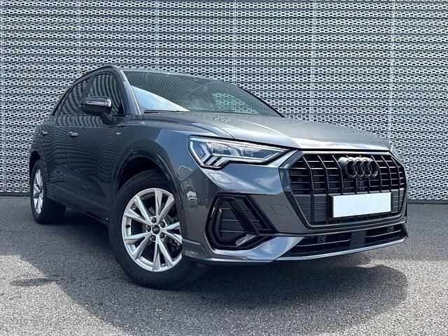 Gris daytona nacré Occasion 2024 Audi Q3 S-Line SUV | 47 890 € (Prix cher) - Image 1/4