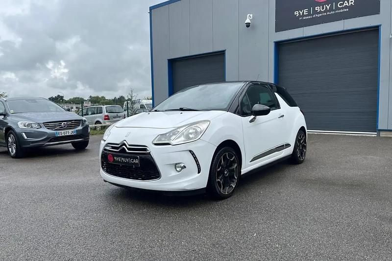 Blanc Utilisé 2010 Citroën DS3 Sport Chic Berline | 4 490 € (Prix juste) - Image 1/4