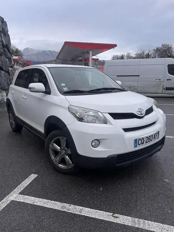 Occasion 2013 Toyota Urban Cruiser Life SUV | 8 990 € - Image 1/4