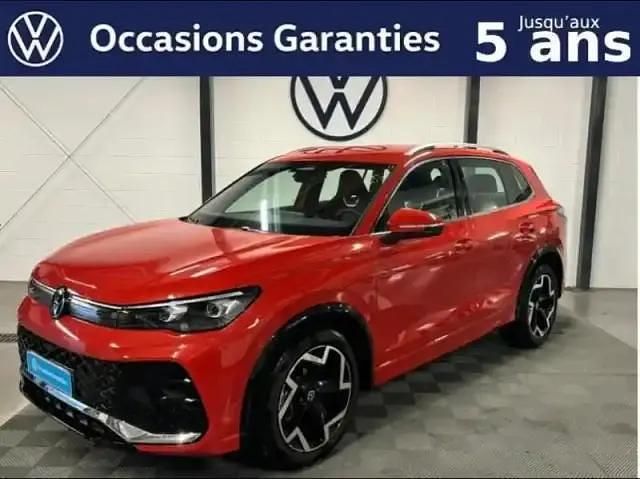 Rouge Occasion 2024 VW Tiguan R-line SUV | 40 900 € (Prix juste) - Image 1/4