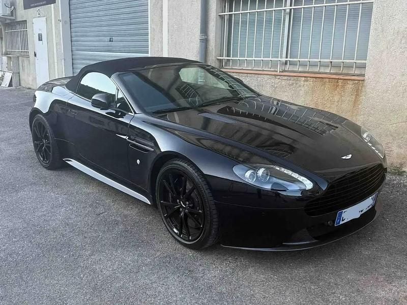 Noir Utilisé 2011 Aston Martin V8 Vantage Coupé | 88 990 € (Prix assez cher) - Image 1/4