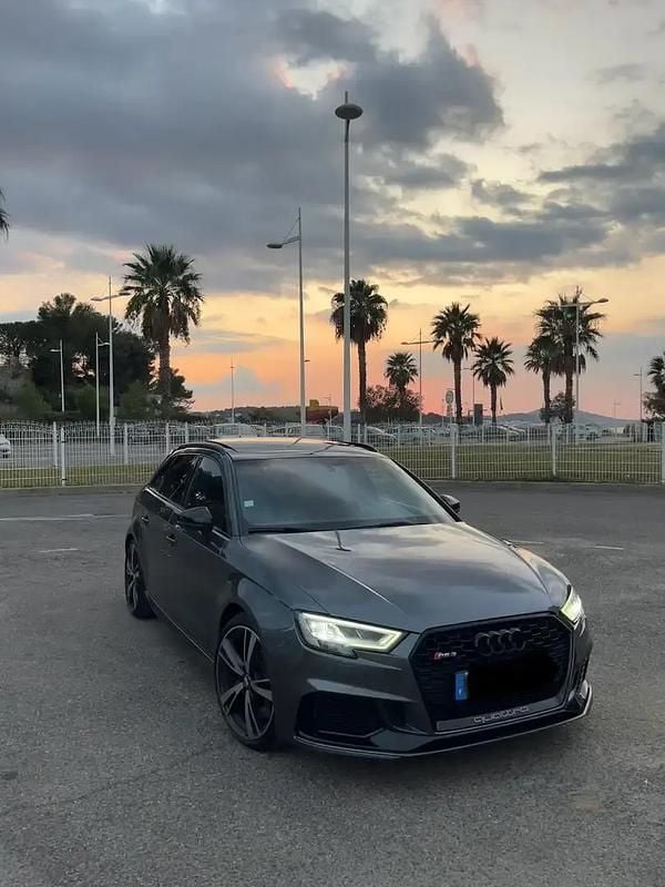 Gris Occasion 2017 Audi RS3 Sport Berline | 42 990 € (Prix juste) - Image 1/4