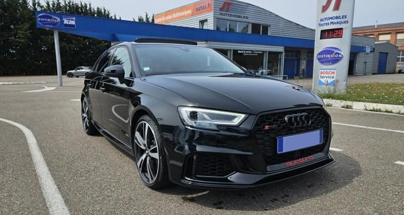 Noir Utilisé 2019 Audi RS3 Sportback Sport Citadine | 55 990 € (Prix juste) - Image 1/4
