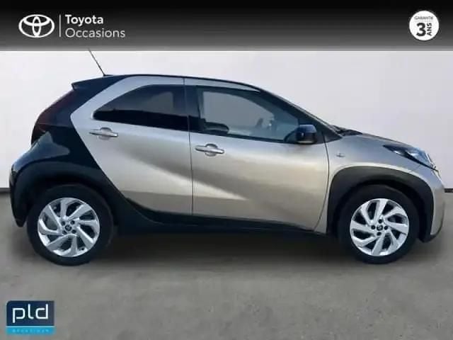 Occasion Toyota Aygo X Design 2022 Biton beige gingembre métal/toit noir SUV
