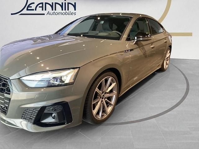 Gris chronos métallisé Utilisé 2024 Audi A5 Sportback S-Line | 56 990 € - Image 1/4