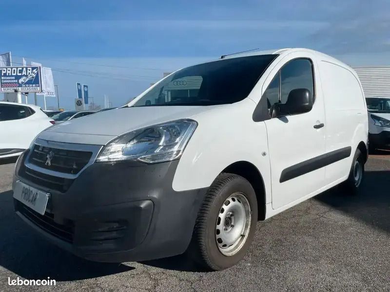 Blanc Utilisé 2017 Peugeot Partner Premium Monospace | 8 990 € (Prix juste) - Image 1/4