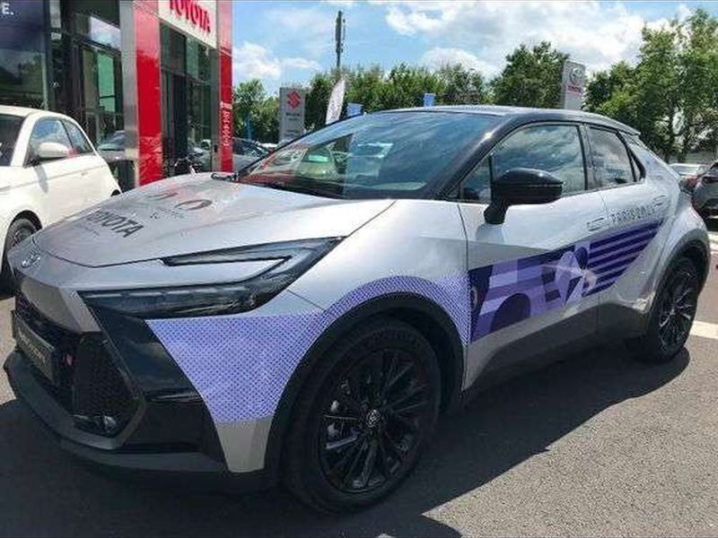 Utilisé 2024 Toyota C-HR Sport SUV | 39 990 € - Image 1/1