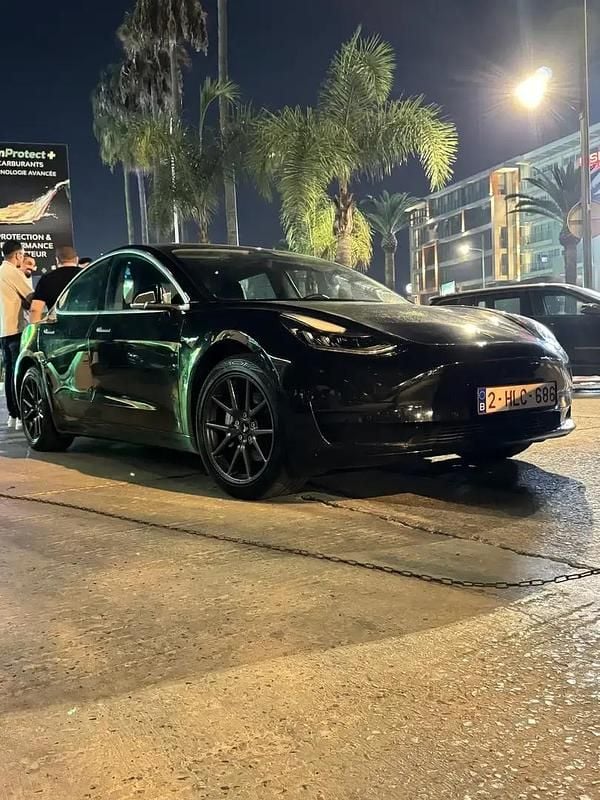 Utilisé 2020 Tesla Model 3 Standard Range Plus Berline | 12 760 € (Super prix) - Image 1/4