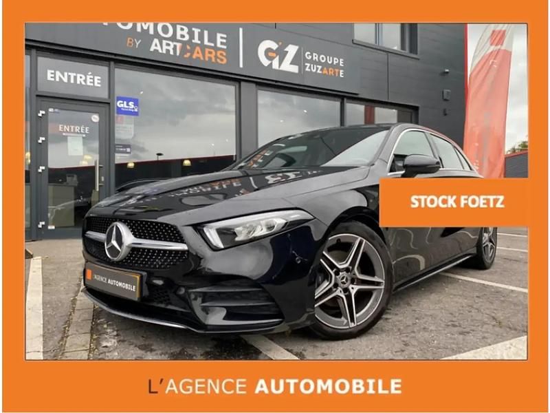 Noir Utilisé 2019 Mercedes A200 AMG line Berline | 23 900 € (Bon prix) - Image 1/4