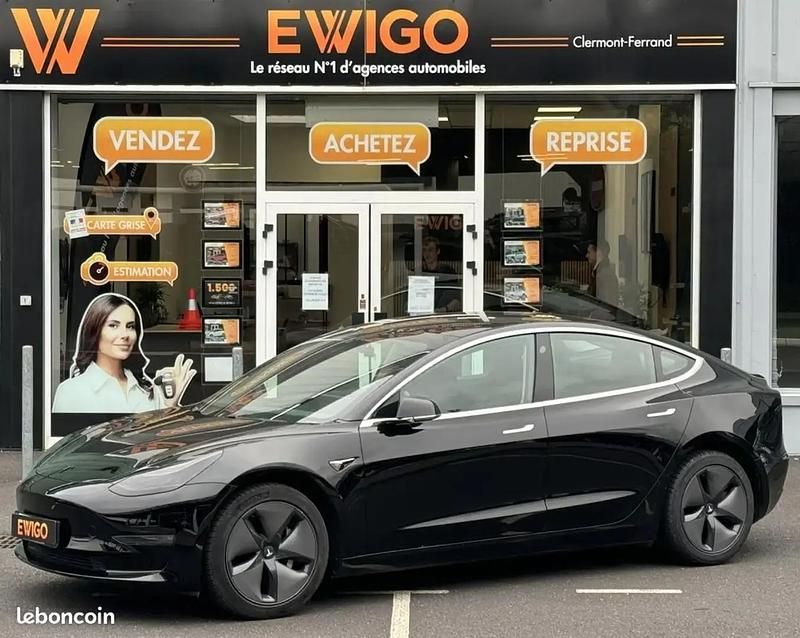 Noir Occasion 2019 Tesla Model 3 Standard Range Berline | 23 490 € (Prix juste) - Image 1/4