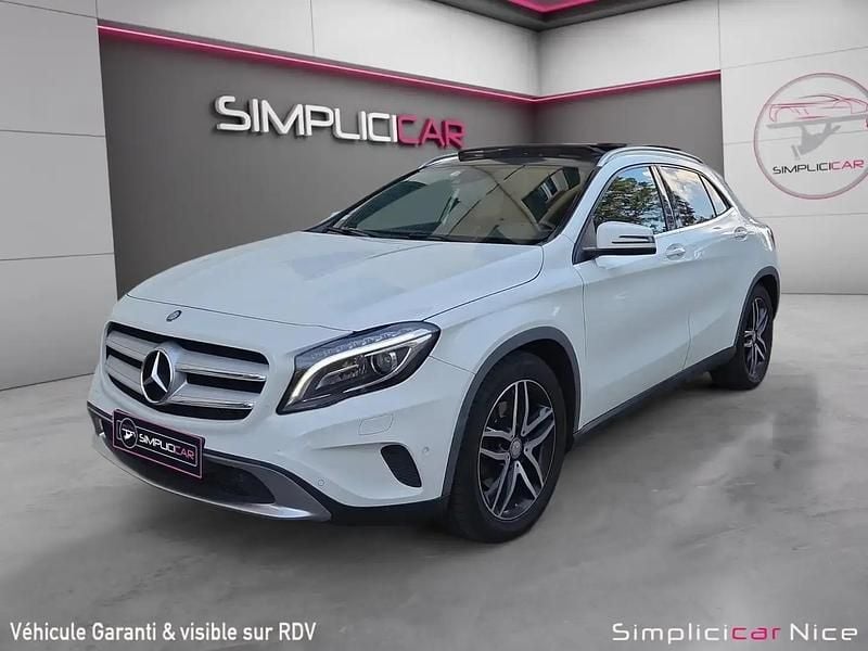 Blanc Occasion 2015 Mercedes 250 Break | 16 800 € - Image 1/4