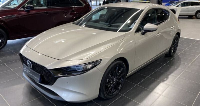 Blanc Utilisé 2024 Mazda 3 Sky Berline | 32 990 € (Prix cher) - Image 1/4