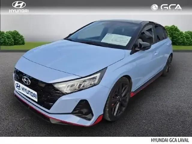 Performance blue/toit/rétro black Utilisé 2023 Hyundai i20 Berline | 29 990 € - Image 1/4
