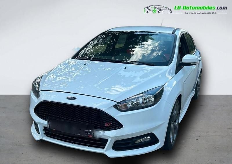 Utilisé 2015 Ford Focus ST Berline | 18 700 € (Prix juste) - Image 1/4