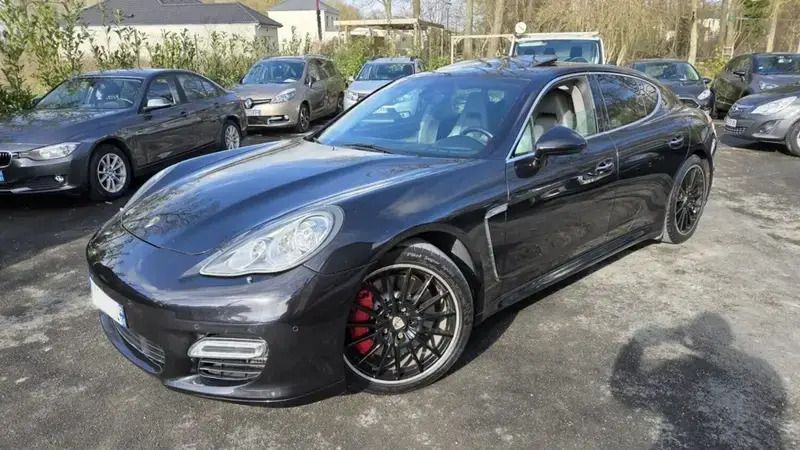 Noir Utilisé 2012 Porsche Panamera Turbo Berline | 38 990 € - Image 1/4