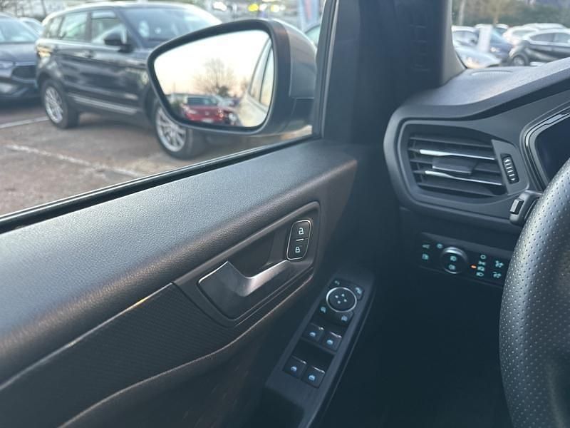 Occasion Ford Kuga ST-Line X 225 ch (165 kW) 2020 Gris magnetic métallisée fashion SUV