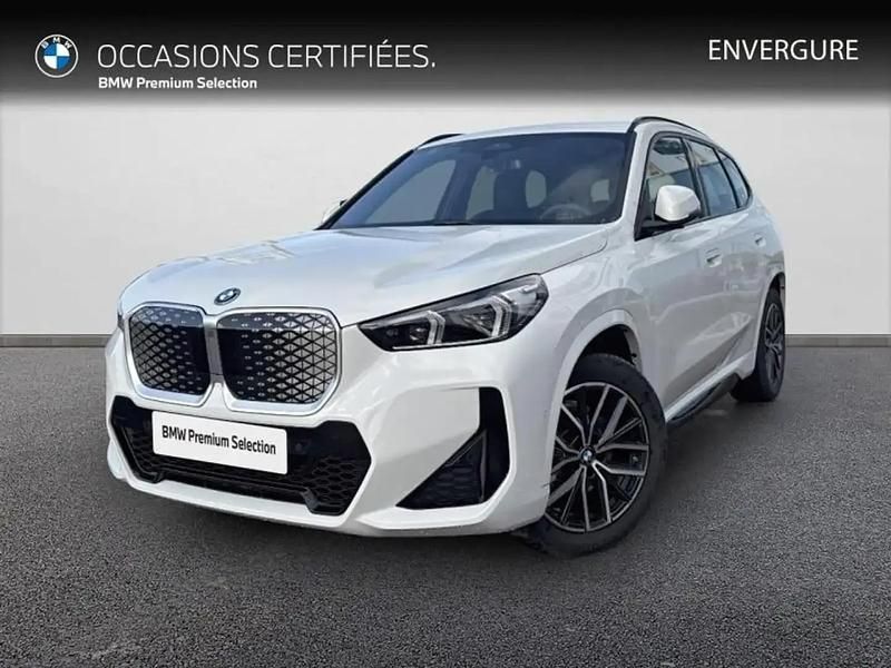 Blanc Occasion 2025 BMW iX1 M Sport SUV | 48 890 € - Image 1/4