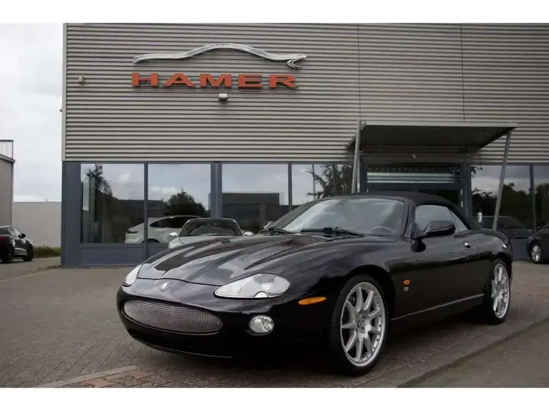 Noir Utilisé 2006 Jaguar XKR Cabriolet | 35 900 € - Image 1/4