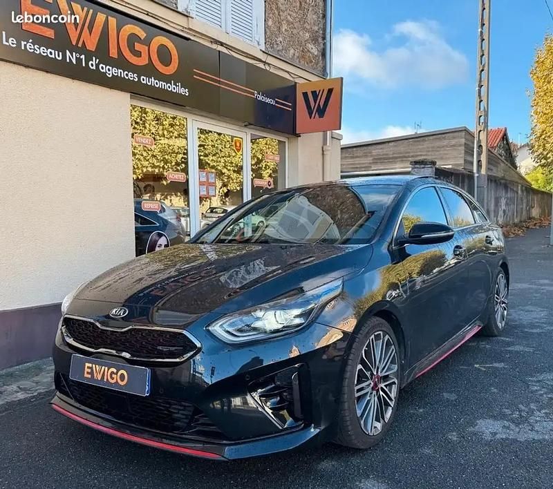 Noir Occasion 2019 Kia ProCeed Citadine | 21 990 € (Prix juste) - Image 1/4
