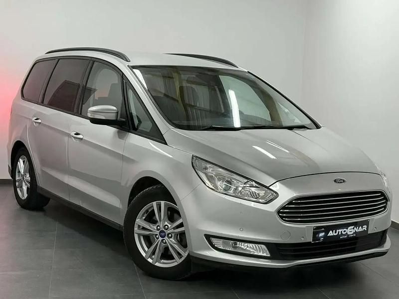 Gris Utilisé 2016 Ford Galaxy Monospace | 10 999 € - Image 1/4