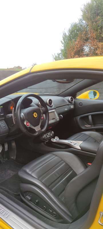 Image 3/4