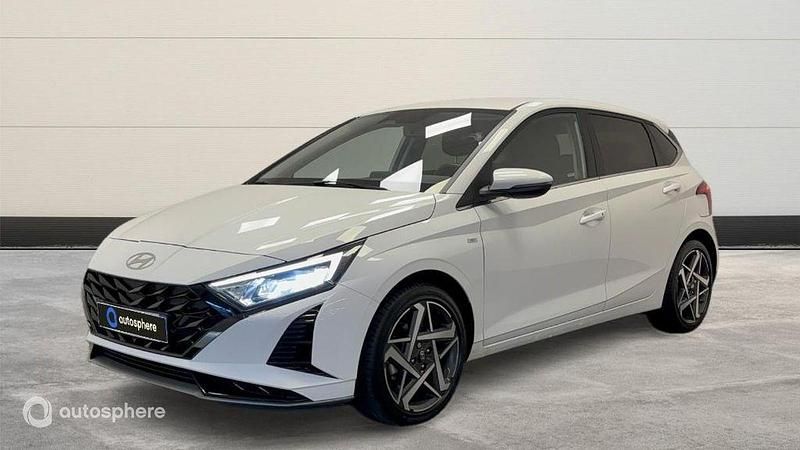 Blanc Utilisé 2024 Hyundai i20 Berline | 17 999 € (Prix juste) - Image 1/4