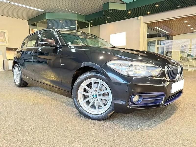 Noir Utilisé 2015 BMW 116 Sport Line Citadine | 13 750 € (Prix assez cher) - Image 1/4