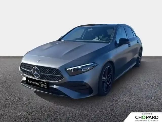Gris montagne magno designo Occasion 2023 Mercedes A180 Berline | 34 990 € (Prix cher) - Image 1/4