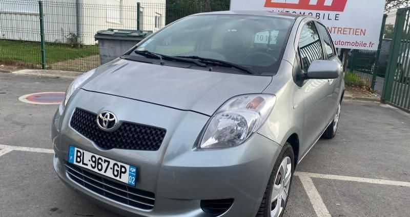 Gris Occasion 2007 Toyota Yaris Luna Citadine | 3 490 € - Image 1/4