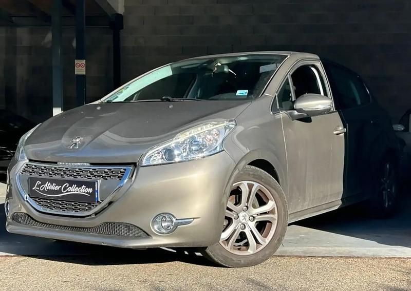 Gris Occasion 2012 Peugeot 208 Allure Citadine | 9 990 € (Prix juste) - Image 1/4