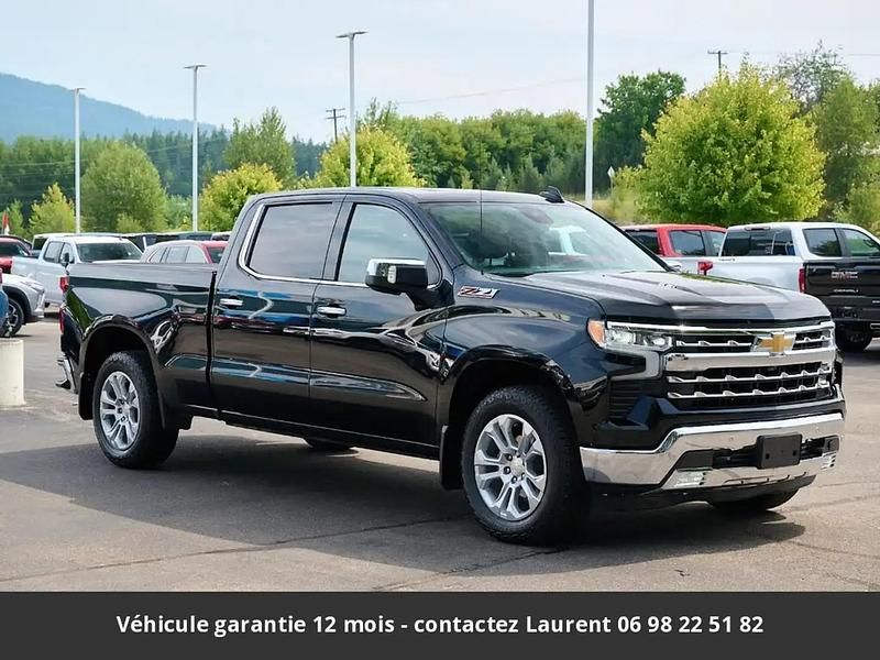 Noir Occasion 2024 Chevrolet Silverado LTZ SUV | 82 282 € (Prix juste) - Image 1/4