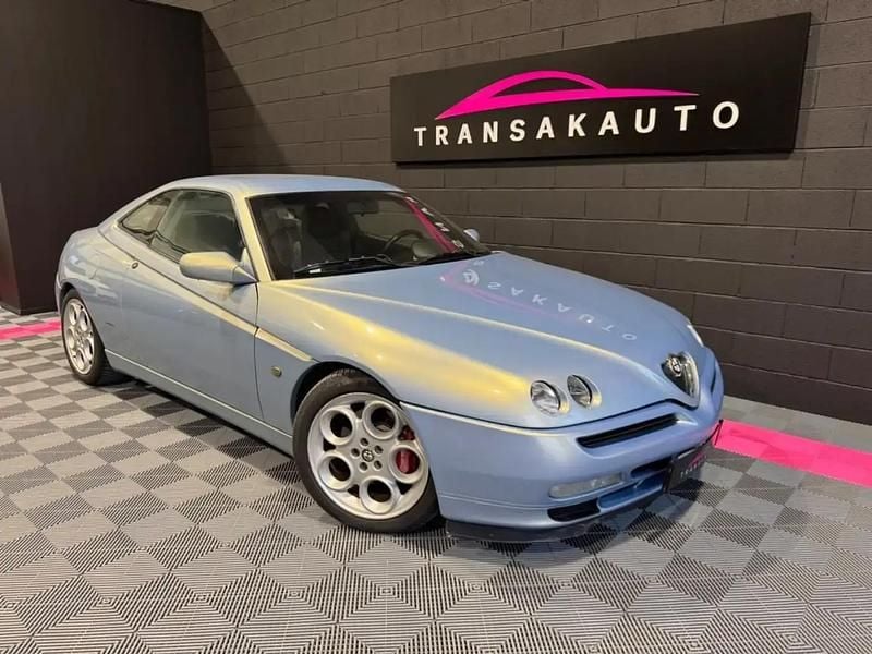Bleu Occasion 2000 Alfa Romeo GTV Coupé | 17 990 € - Image 1/4