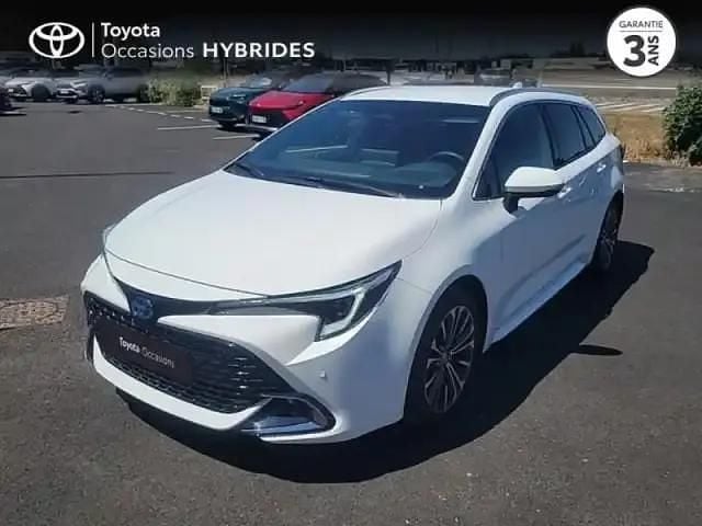 Blanc Utilisé 2025 Toyota Corolla Design Break | 31 390 € (Prix assez cher) - Image 1/4