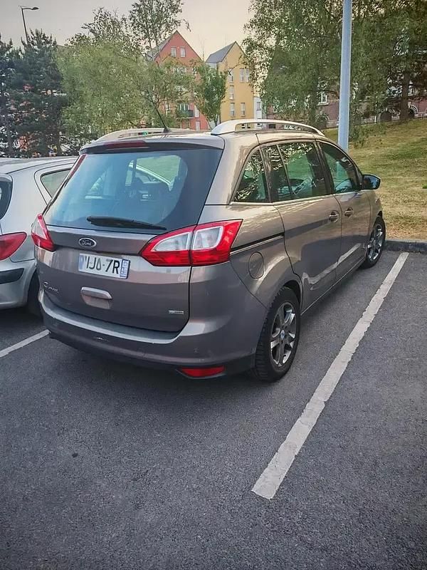 Occasion 2013 Ford C-MAX Monospace | 6 000 € (Prix juste) - Image 1/4