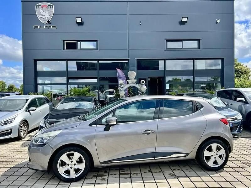 Gris Utilisé 2014 Renault Clio IV Intens Berline | 10 490 € (Prix juste) - Image 1/4