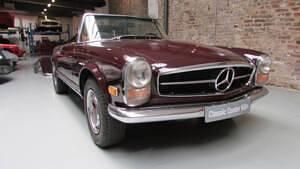 Rouge Utilisé 1969 Mercedes SL280 Cabriolet | 88 280 € - Image 1/4