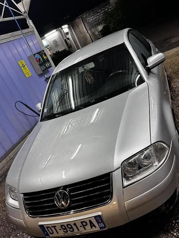 Utilisé 2003 VW Passat Berline | 2 500 € - Image 1/4