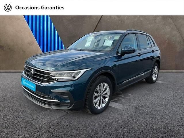 Utilisé 2024 VW Tiguan Life SUV | 33 990 € (Prix juste) - Image 1/4