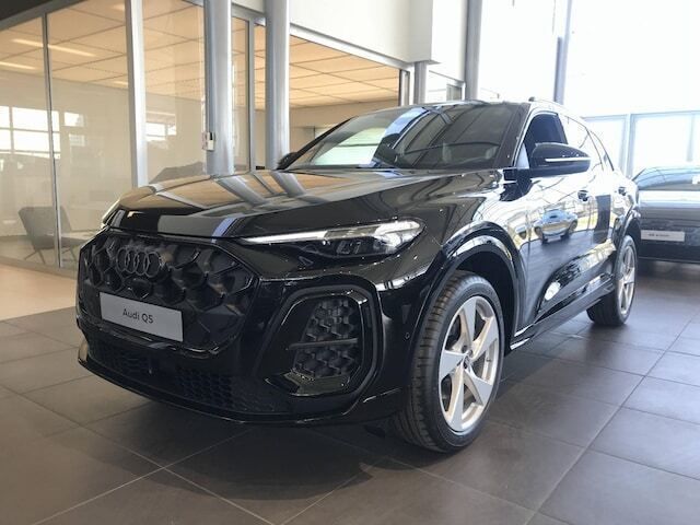 Noir mythic métallisé Utilisé 2025 Audi Q5 Design SUV | 84 900 € - Image 1/4