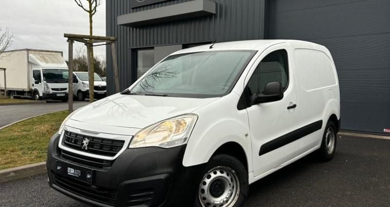Blanc Occasion 2017 Peugeot Partner Premium Monospace | 7 990 € (Prix juste) - Image 1/4