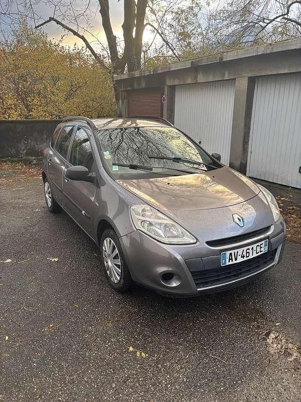 Occasion Renault Clio GrandTour Dynamique 68 ch (50 kW) 2010 Break