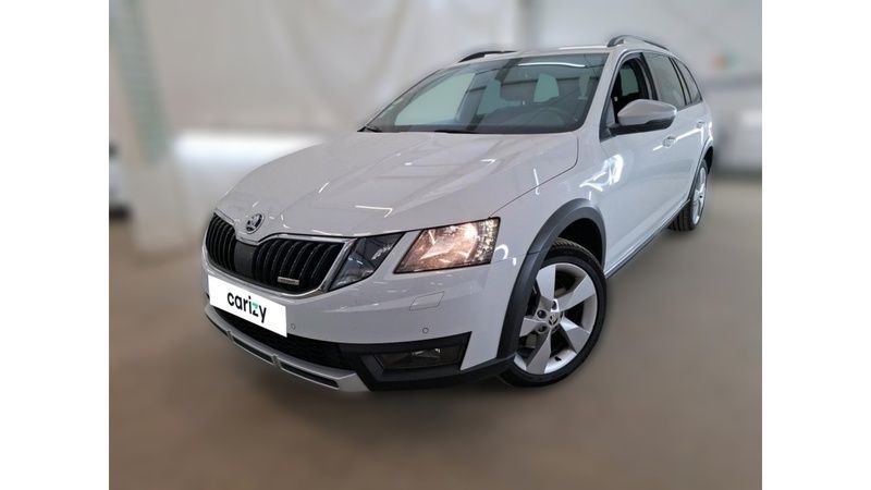 Blanc Utilisé 2020 Skoda Octavia Break | 21 090 € - Image 1/4