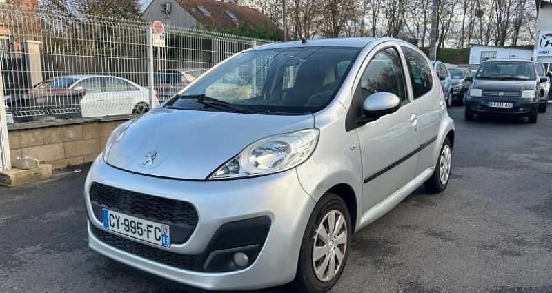 Occasion Peugeot 107 Active 68 ch (50 kW) 2013 Gris Citadine