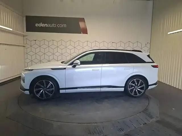 Nouvelle XPENG G9 405 kW (551 ch) 2025 Artic white SUV