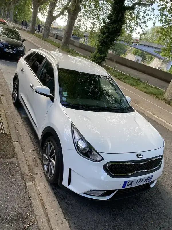 Blanc Utilisé 2018 Kia Niro SUV | 13 400 € (Prix assez cher) - Image 1/4