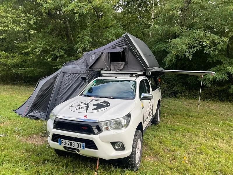 Blanc Occasion 2018 Toyota HiLux Pick-up | 44 880 € - Image 1/4