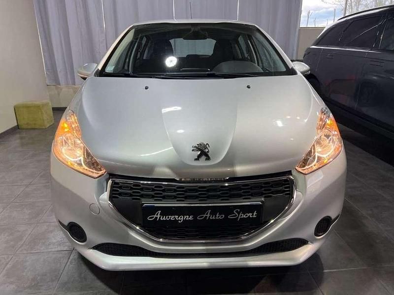 Occasion Peugeot 208 Active 83 ch (61 kW) 2015 Gris clair Citadine