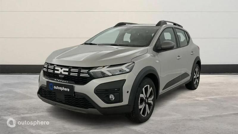 Gris Occasion 2023 Dacia Sandero Expression Berline | 14 999 € (Prix assez cher) - Image 1/4