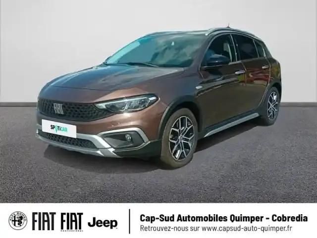 Bronze magnetico métallisé Utilisé 2021 Fiat Tipo Cross Berline | 14 490 € - Image 1/4