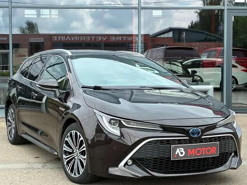 Brun Utilisé 2021 Toyota Corolla Break | 21 990 € (Bon prix) - Image 1/4